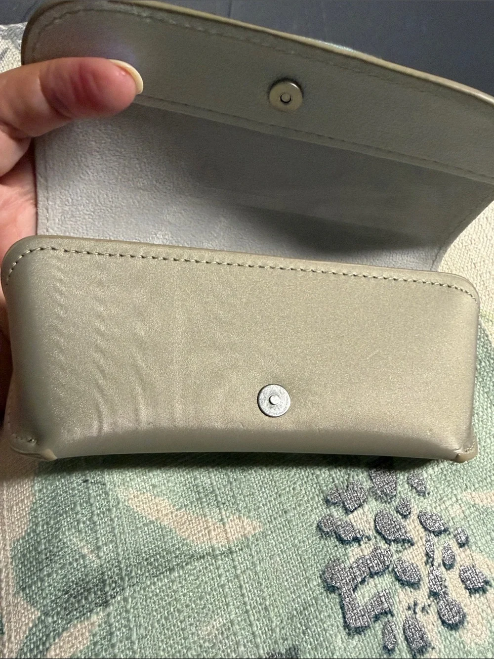 GIORGIO ARMANI SILVERY GRAY NYLON SUNGLASSES CASE & MATCHING DRAWSTRING POUCH